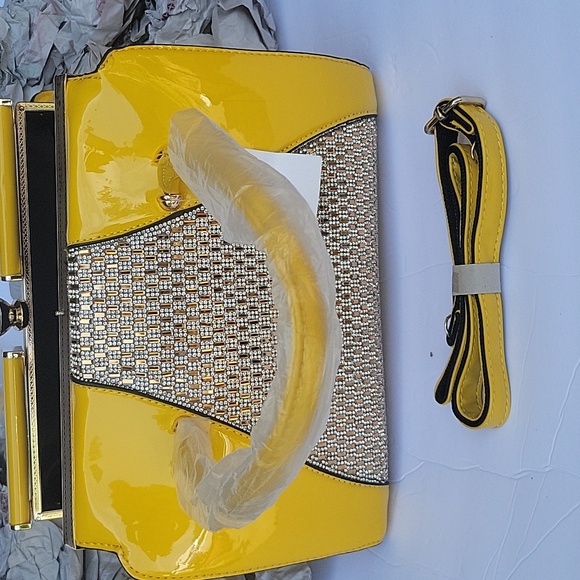 Beautiful mustard color bejeweled purse - Picture 4 of 5